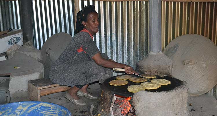 Berta Breakfast Program participants
