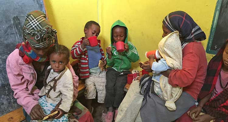 Berta Breakfast Program participants