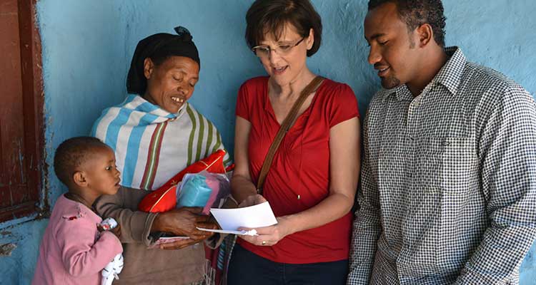 Family Sponsorship participants - Hope for Korah