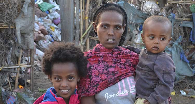 Family Sponsorship participants - Hope for Korah