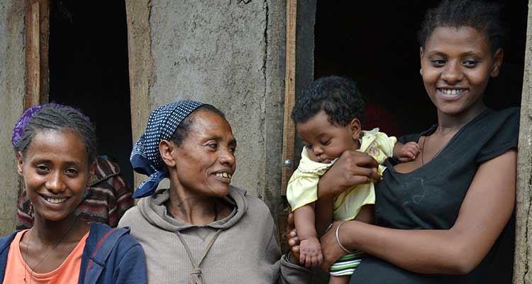 Family Sponsorship participants - Hope for Korah